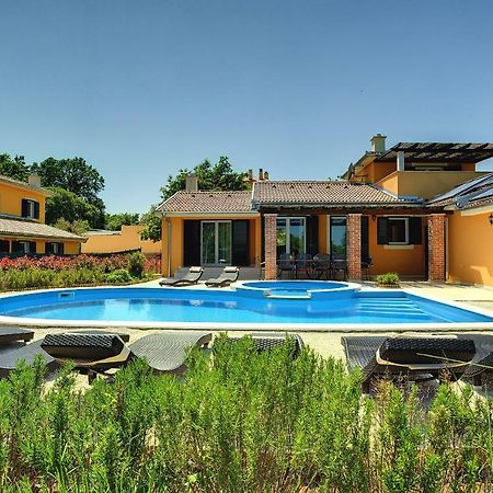 Villas Vea Histria Rezanci Exterior photo