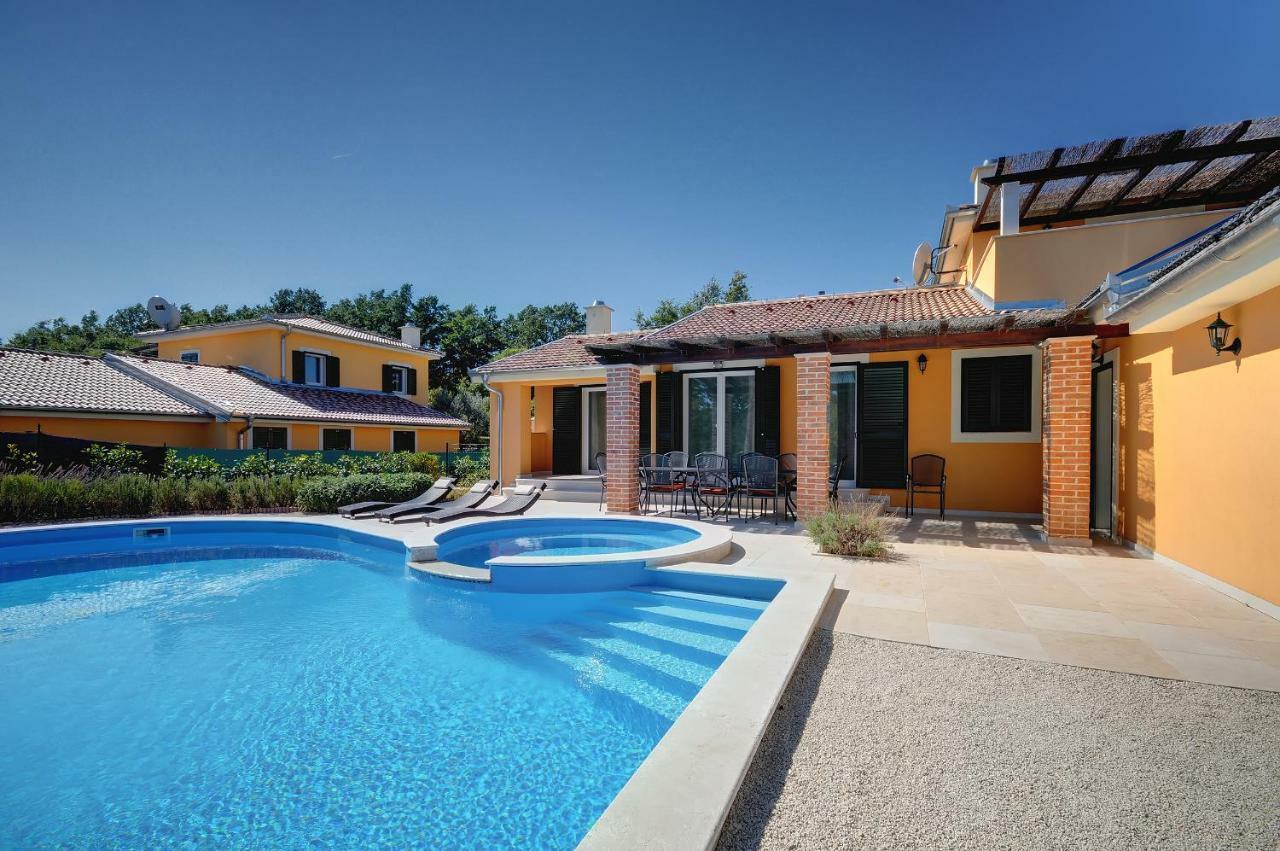 Villas Vea Histria Rezanci Exterior photo