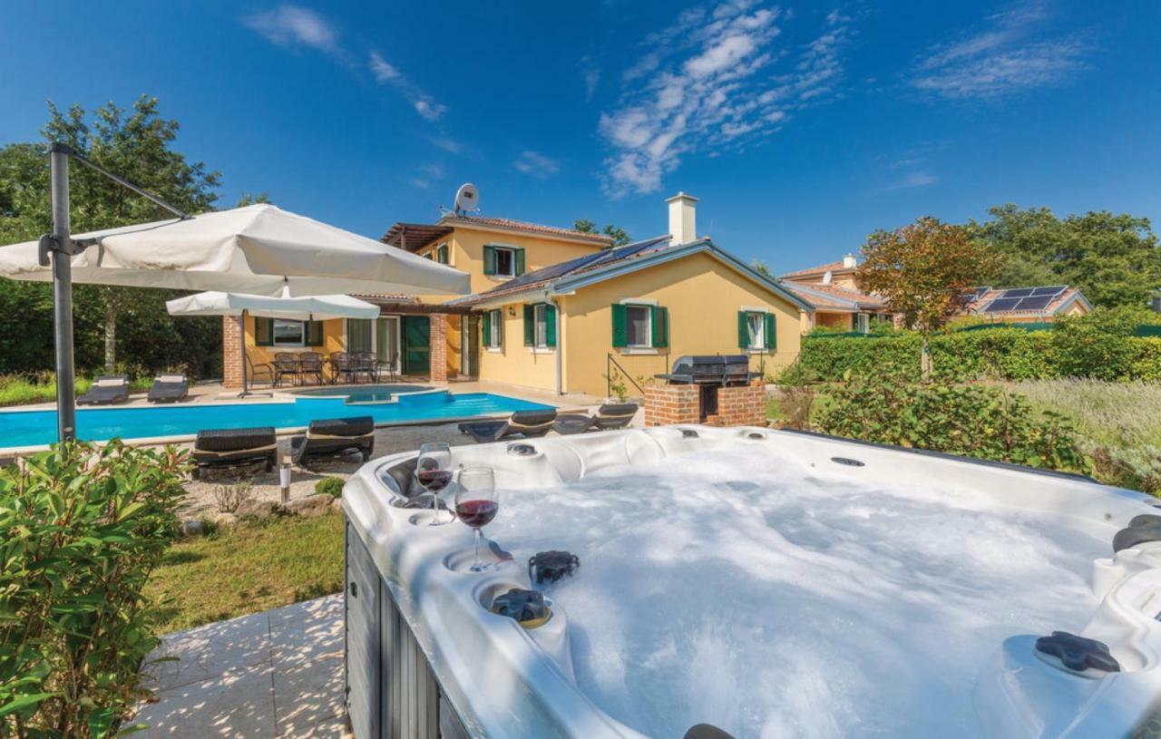 Villas Vea Histria Rezanci Exterior photo
