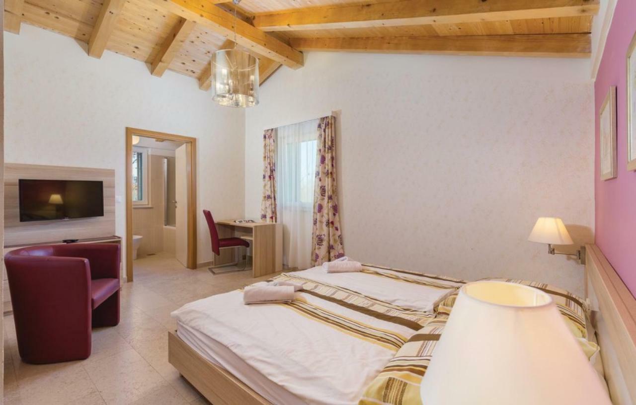 Villas Vea Histria Rezanci Exterior photo